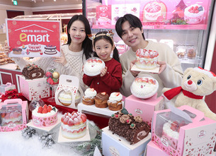 연말 케이크 수요 본격화…이마트, 딸기 홀케이크 선보여