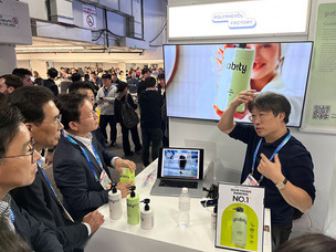 그래비티, CES 2026서 노화 모발 겨냥 폴리페놀 복합체 기술 공개