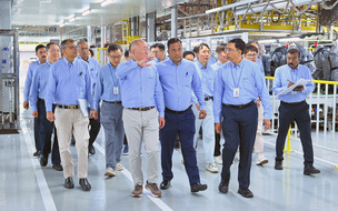 정의선 회장, 새해 벽두부터 中&middot;美&middot;印 광폭 행보&hellip; AI&middot;수소&middot;로보틱스 미래 전략 점검