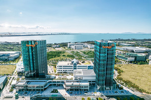 형지엘리트, 로봇 기술 접목한 시니어 복지 사업 확대