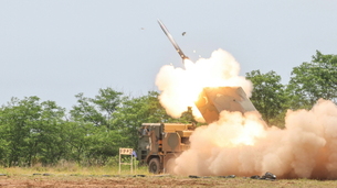&ldquo;정부-기업 원팀으로 또 해냈다&rdquo;&hellip;'천무', 노르웨이에 1조 3천억 수출