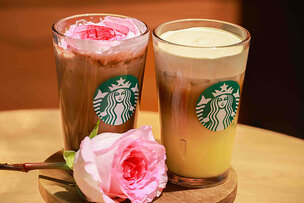 '붉은 로즈 초콜릿' 앞세운 스타벅스 밸런타인데이 한정 음료&middot;디저트 선보여