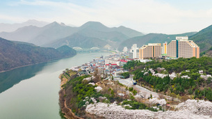 봄캉스 미리 준비한다… 호텔업계, 봄 여행 패키지 선보여