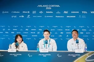 장애인 노르딕스키 김윤지 5개 메달 쾌거... 배동현 회장 후원