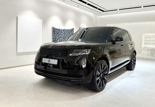 "올블랙 감성 담았다"… 레인지로버 SV 블랙 국내 출시