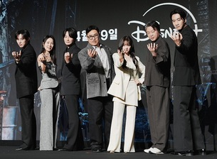 민낯에 더 선명해진 금 1톤의 욕망…'첫 누아르' 박보영→김성철X이광수X문정희 '골드랜드' [종합]