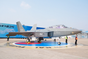 국산 전투기 시대 열렸다&hellip;KF-21, '전투용 적합' 판정 획득