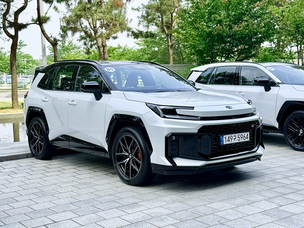 [시승기] 토요타 올 뉴 라브4 PHEV GR SPORT&hellip; "익숙함 넘어선 확실한 변화"